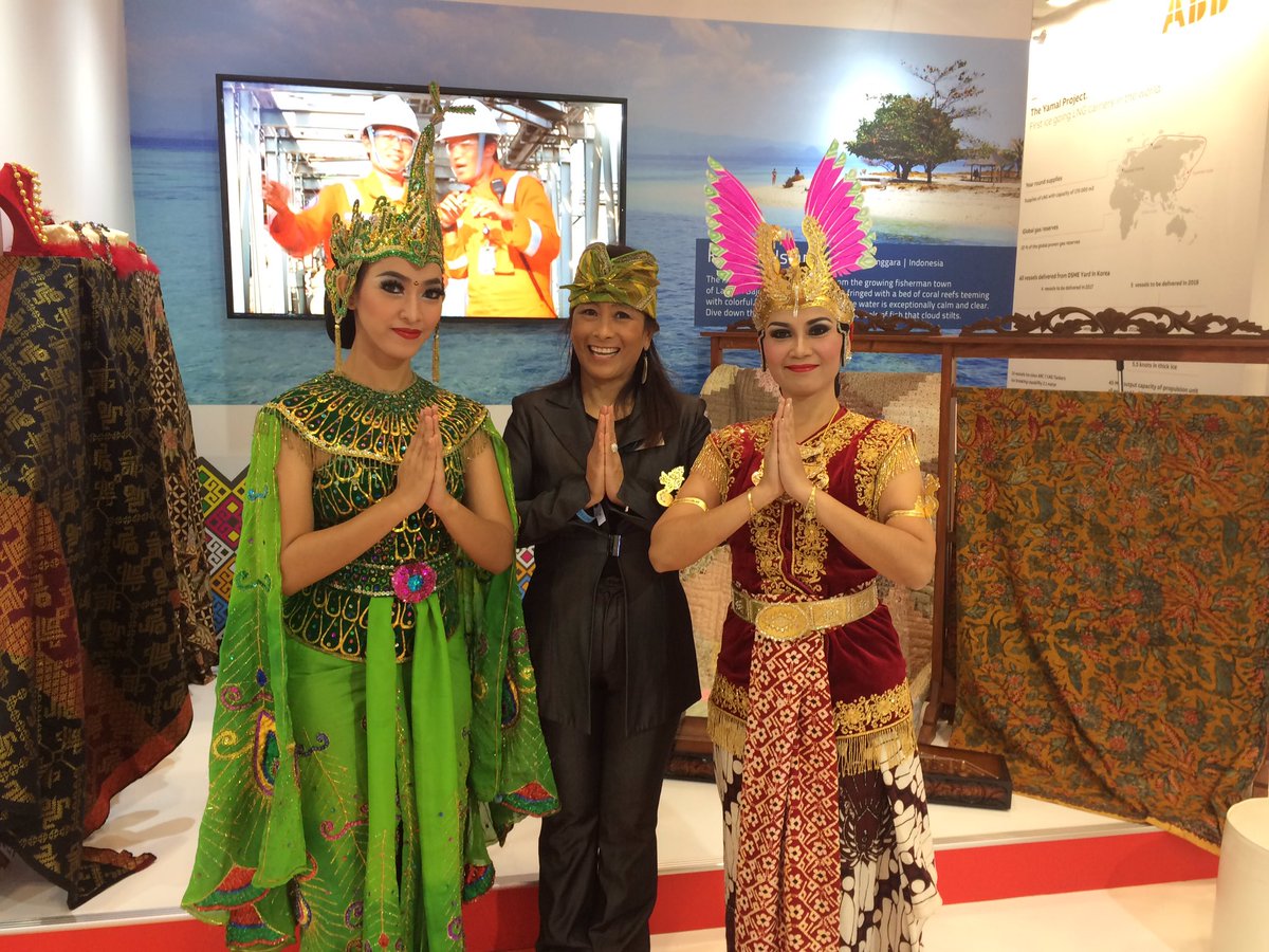 Marinihei1102's tweet photo. Gastech Japan @CambalMilagros #ALDUBKSGoesToUS https://t.co/MGtHSs6t99