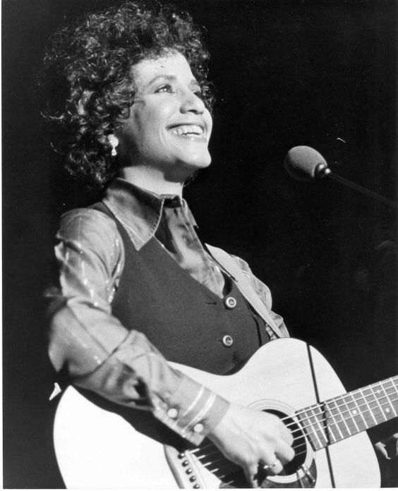 Happy birthday to singer/songwriter Janis Ian! 