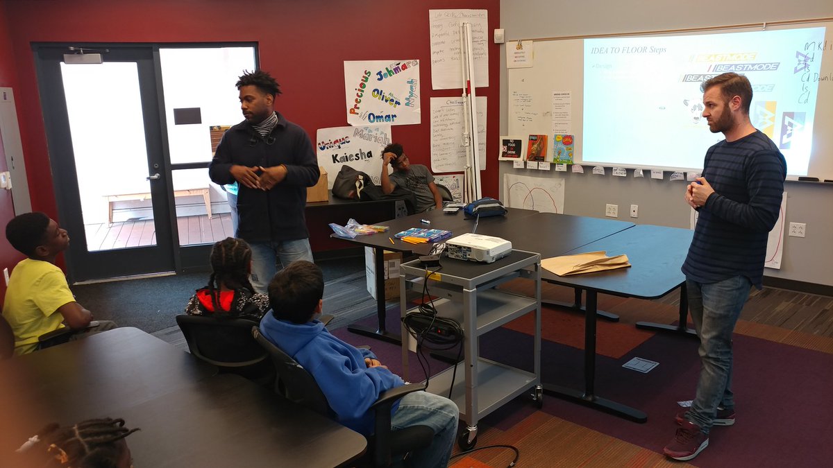 HiddenGeniusPro's tweet image. @hinge_to team teaching @eoydc youth in Oakland about fashion &amp;amp; tech for spring break @fam1stfam @beastmodestore #RevealingGenius