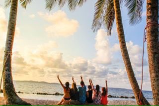 meganfitz3's tweet photo. Peace and love #islandvibes https://t.co/KhoCU6OwrI