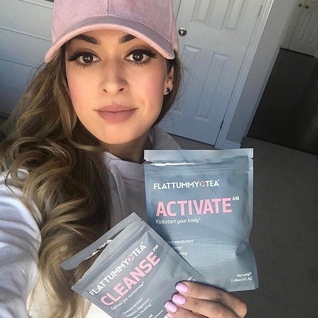 FlatTummyCo's tweet photo. Bloat, you’ve got another thing coming cause we are SO ready for this. @nilohaq let’s do it, girl! #cleansetime #flattummytea https://t.co/N984w37frM