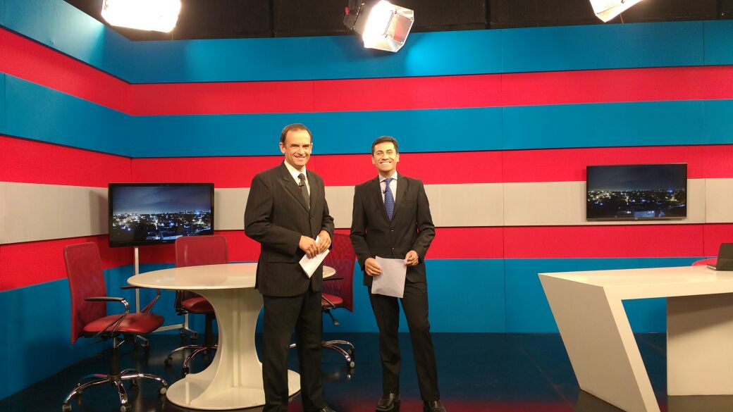 somoslaplata's tweet photo. 📺 #Aire #SN con @tanofabian y @Belisario_M Hoy: Revuelo en El Peligro/ Otro robo filmado/A los tiros/Cambios en IOMA/Tren/ Alerta Depresión https://t.co/KzfhoToCuJ
