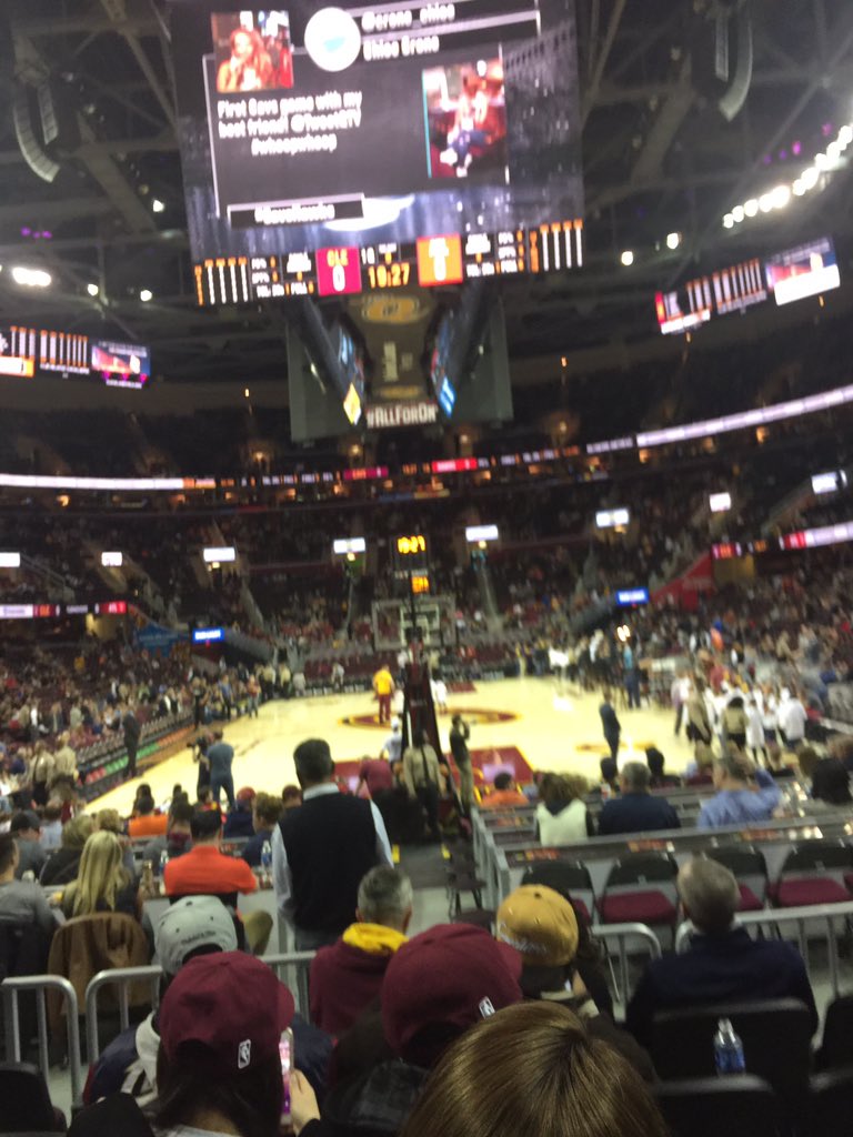 Ethvn_SCC's tweet photo. #TweetQTV #CavsHawks https://t.co/OrEGxFqPa2