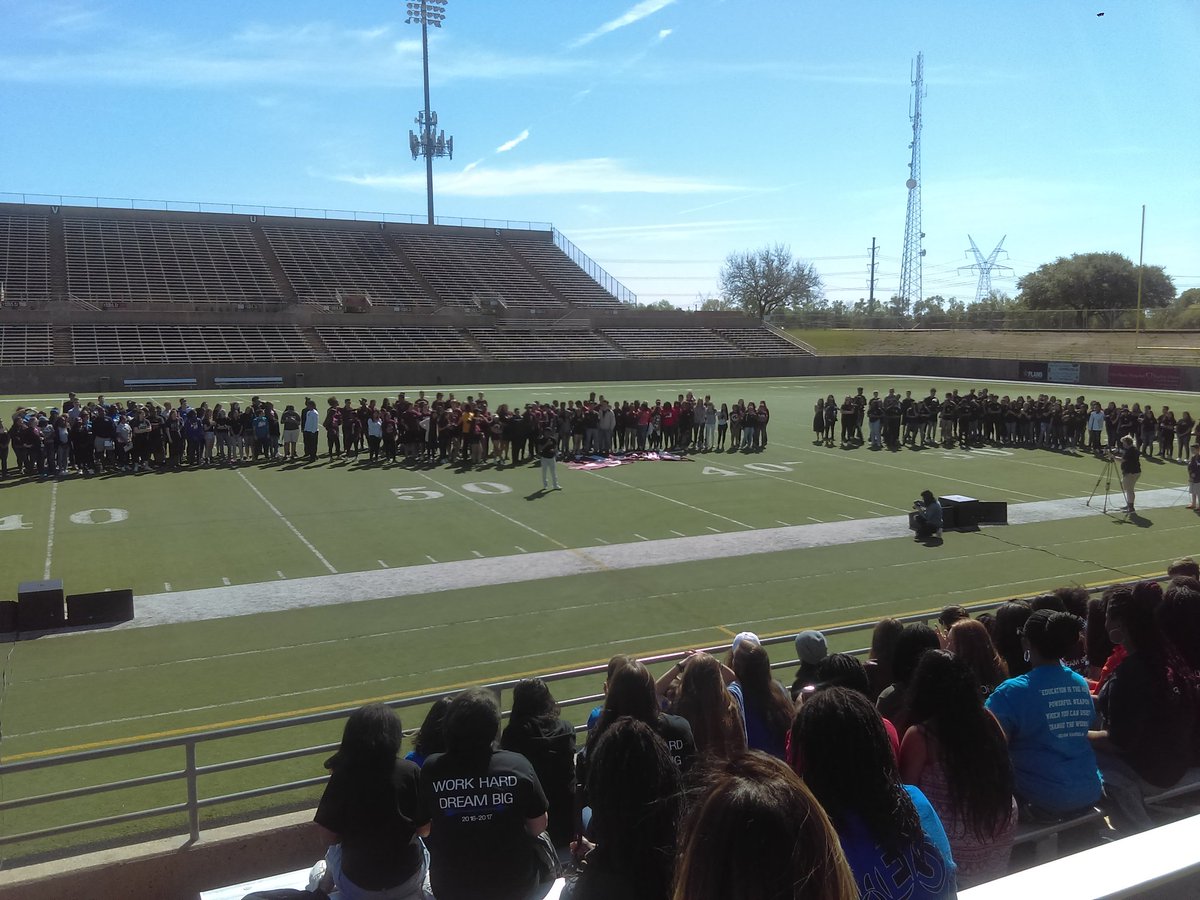 pwestavid's tweet photo. AVID District Event was a success! See you again next year! 🐺💙 https://t.co/CEkKfZ2rWz