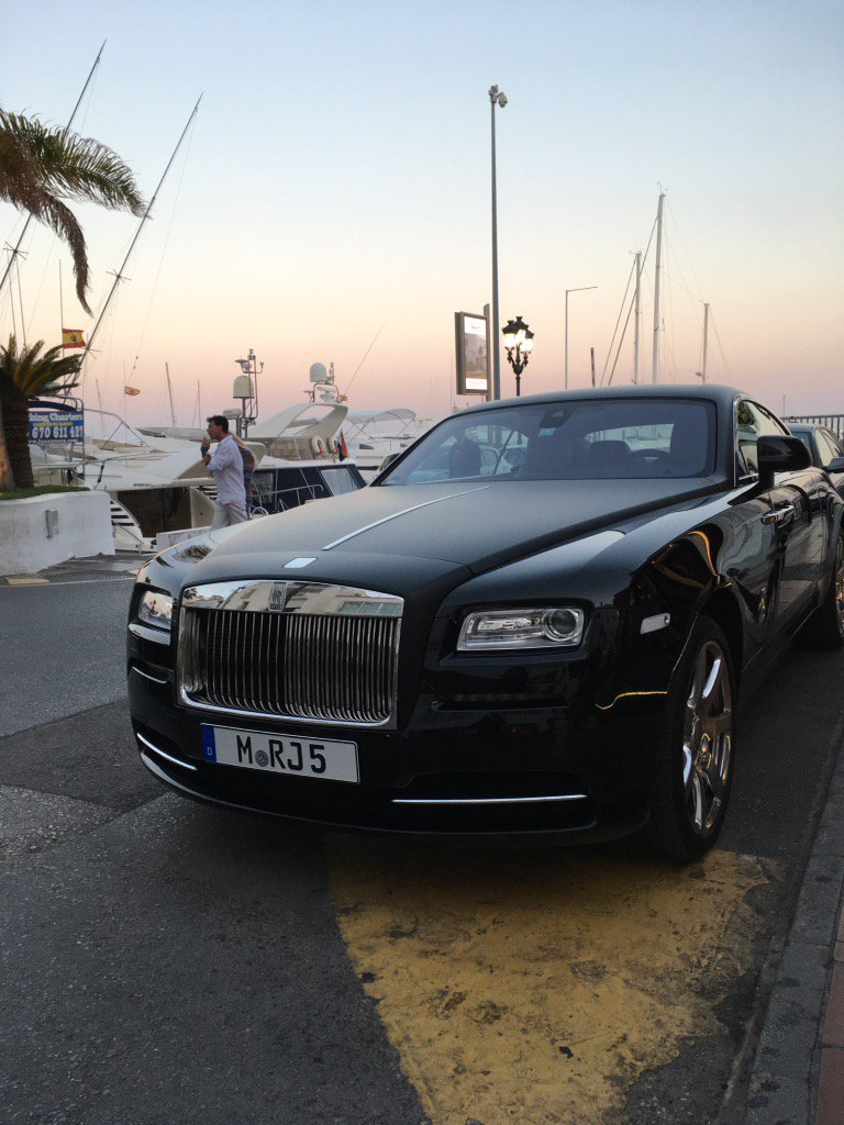 carvaletleeds's tweet photo. #pueto banus some clients https://t.co/NEYSpFPvbT