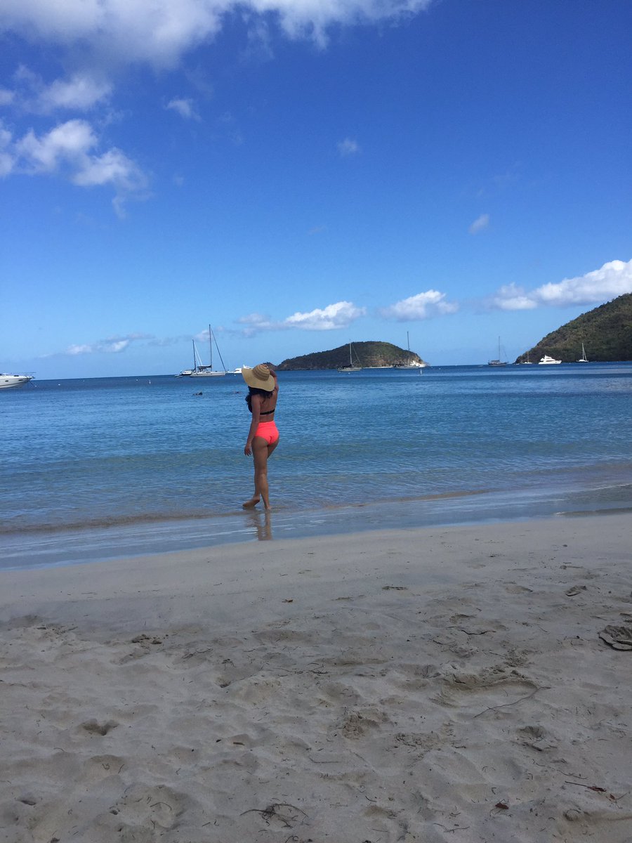 prinnShlee's tweet photo. On island time https://t.co/2jNVC68eG5