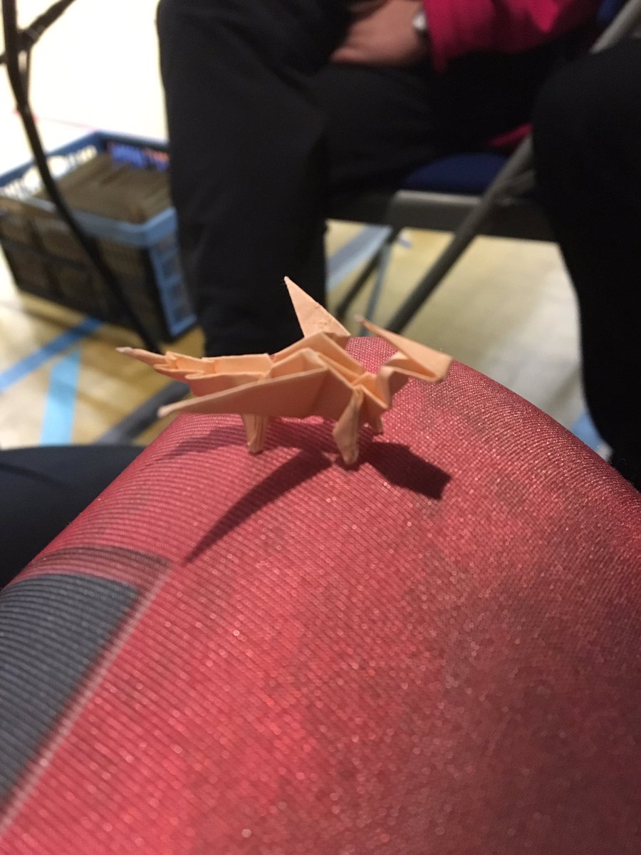 LizzyFireLizard's tweet image. Danté the Dragon! Pass him on, snap a photo and lets see where he goes at BJC 2017!! #bjc2017 #passiton