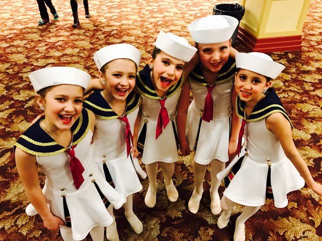 BalletEtc140's tweet photo. These BEauties won the overall JR group award @en.pointe_just.dance! Congrats to Oceans Blue ⚓️ #enpointejustdance2017 #balletisbeautiful https://t.co/2rcFuoGyCg