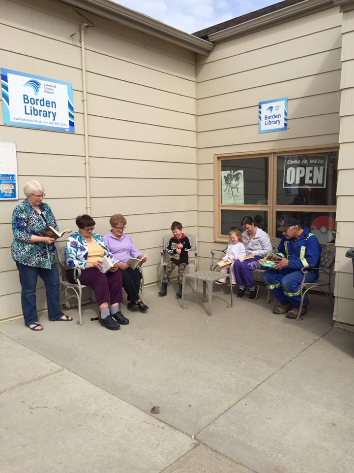 LakelandLR's tweet photo. Borden library taking part in Drop Everything and Read #sklibraries #DEARsask #saveSKlibraries #saskatchewanlibraries #SkLibrariesMatter https://t.co/EnlxXcRzKC