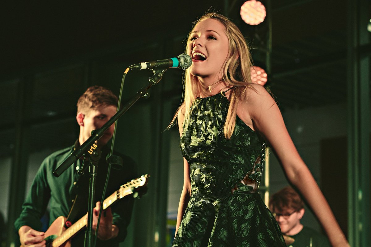 erikannis's tweet photo. Photos of @emilyann_music 's great show in Nashville I've been a fan since #TheVoice Season 9 @NBCTheVoice More here https://t.co/tQlz3NhHx6 https://t.co/4RrwiGhzhT