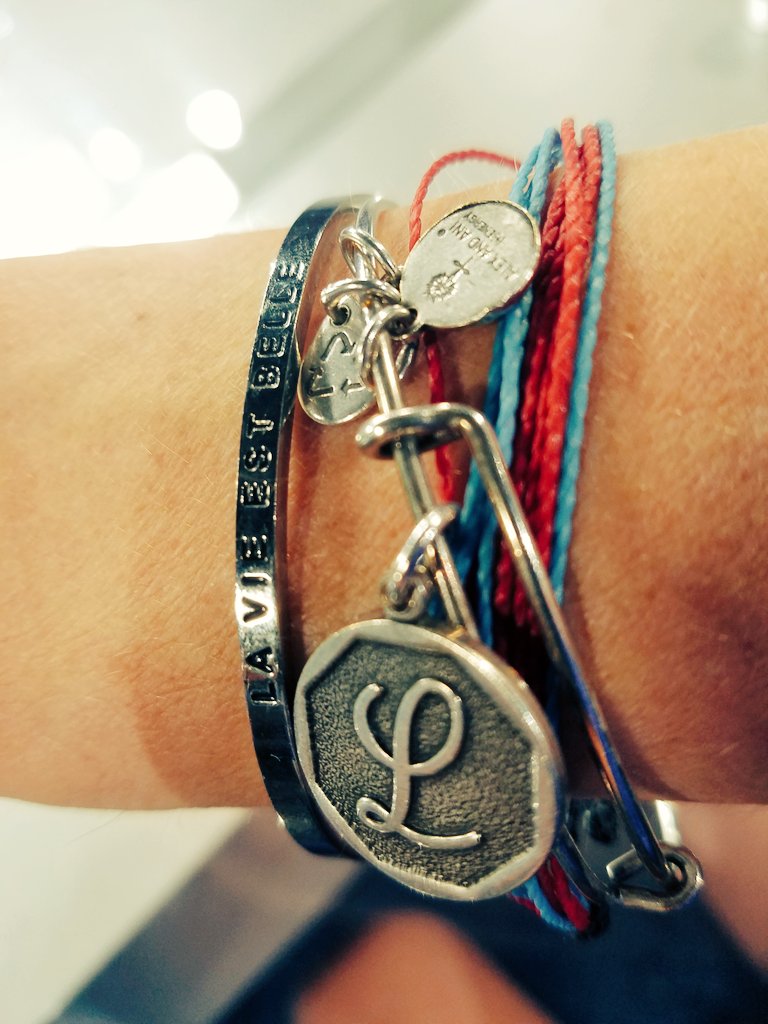 leighamills's tweet photo. Wearing gifts from my dear friends today @Dk12Kane &amp; emilyjane - thinking of you! Xo https://t.co/Hgo5GkciCa