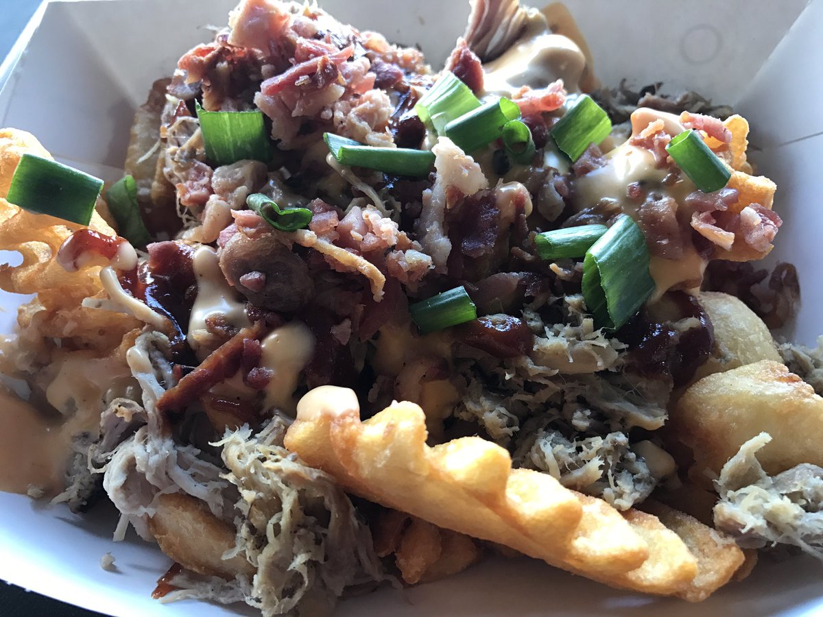 EmilyCWaldon's tweet photo. This is for you, @KariVanHorn. #MiLBFood https://t.co/5qrLjj7tOK