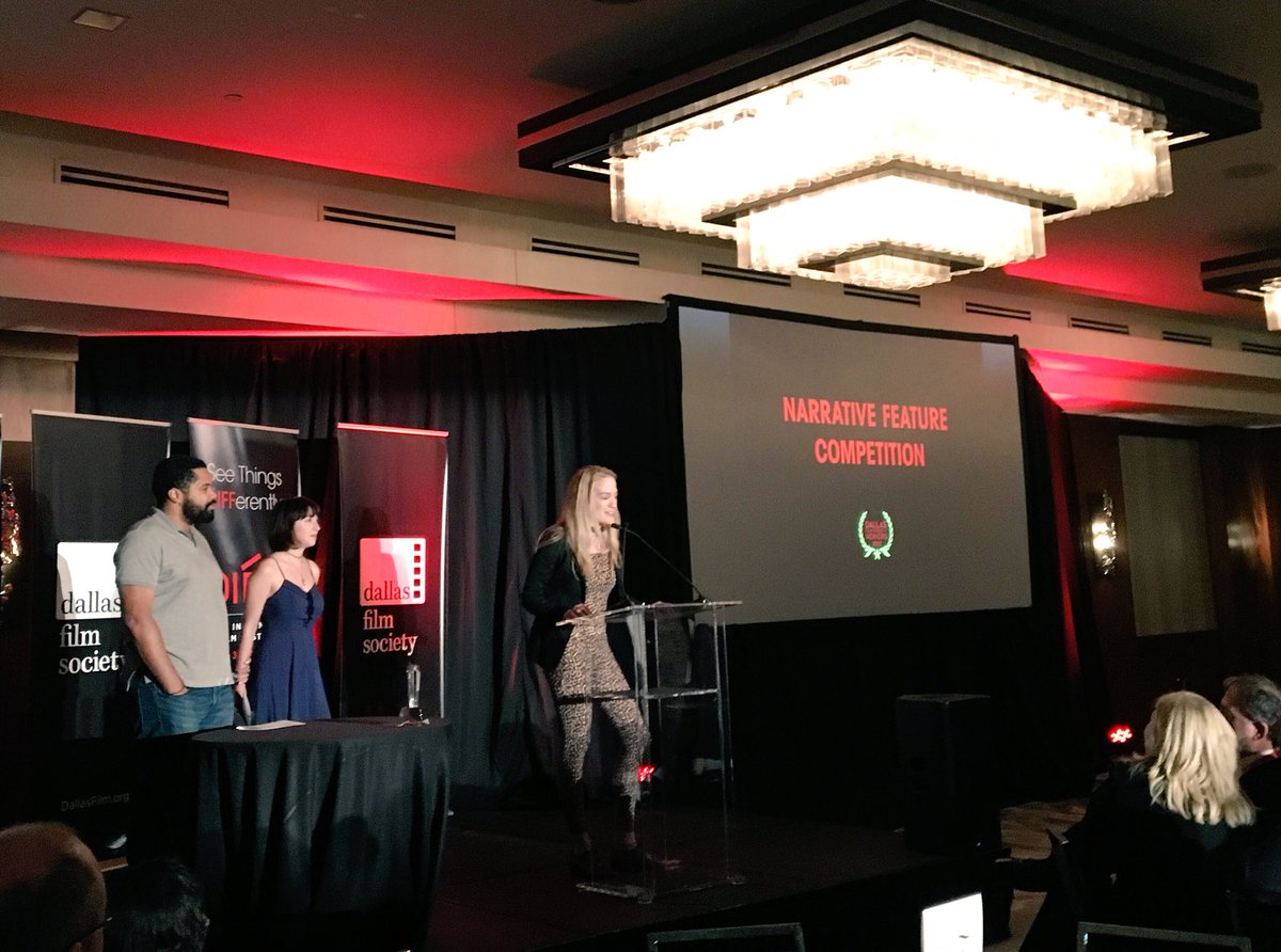 DALLASIFF's tweet photo. The Narrative Feature Special Jury Prize for Direction goes to HEARTSTONE! #DIFF2017 #DFSHonors 🎬🎥❤️ https://t.co/kqoqcOEEyD