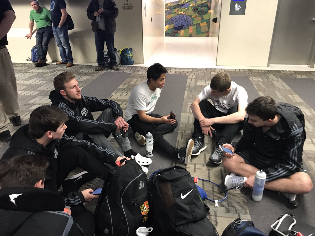 BYSCBelugas's tweet photo. We're a bit delayed on our outbound flight. Killing time at the gate. #belugasintheUK https://t.co/YTGF1g01Qv