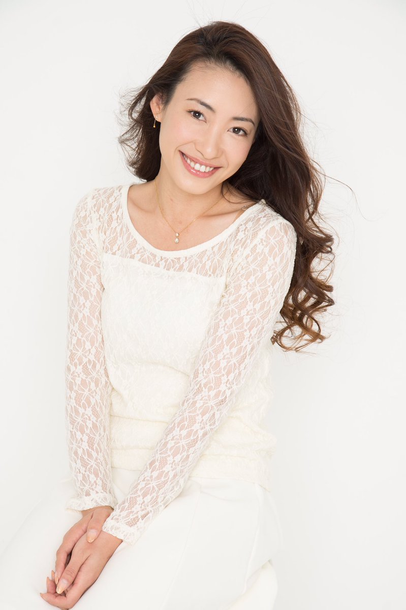 村田綾 On Twitter 拡散のご協力をお願いします 4月10日 月 に また 夢が一つ叶う Nack5の人気番組 Gogomonz 13 00 16 55 生放送 で三遊亭鬼丸さんと一緒にパーソナリティーを務めます 沢山のメール待ってます Https T Co Ecbbnatian Https T