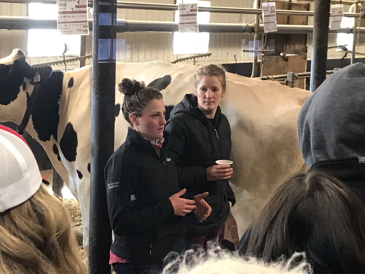 Jeanette_VdL's tweet photo. Thanks @SheldonDairy &amp; Hannview farms for a fantastic tour! There was no shortage of passion, hardwork &amp; family support at this stop https://t.co/2EXqXlQx6E