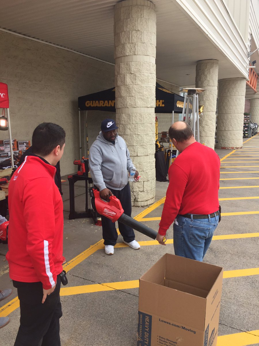 Great event at 6203 today with some great sales and happy customers 👍😁👍. #Milwaukee #M18Fuel #milwaukeeoutdoorpower