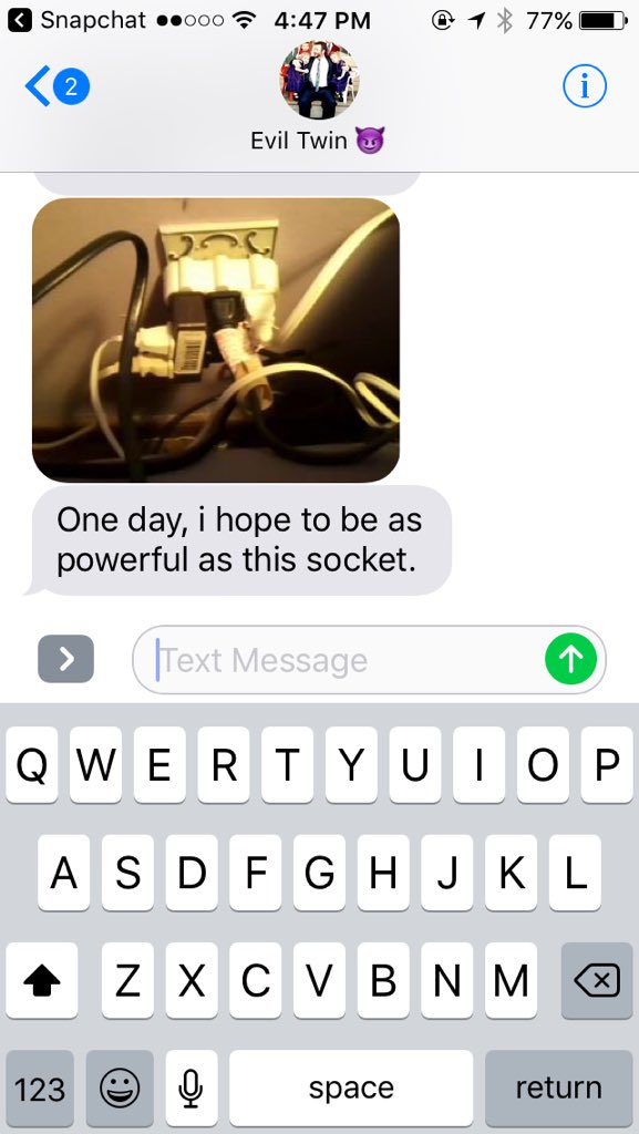 The_Sarge_B's tweet photo. Going through old texts from abbey #whatisourrelationship https://t.co/aIgw4Jg8Uj