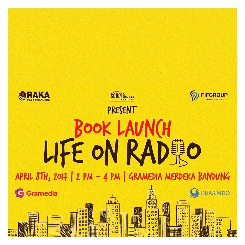 GramediaMerdeka's tweet image. Pengen tau lebih dalam tentang dunia penyiaran radio? Datang ya nanti jam 2 bkal ada talkshow yg membabas hal itu