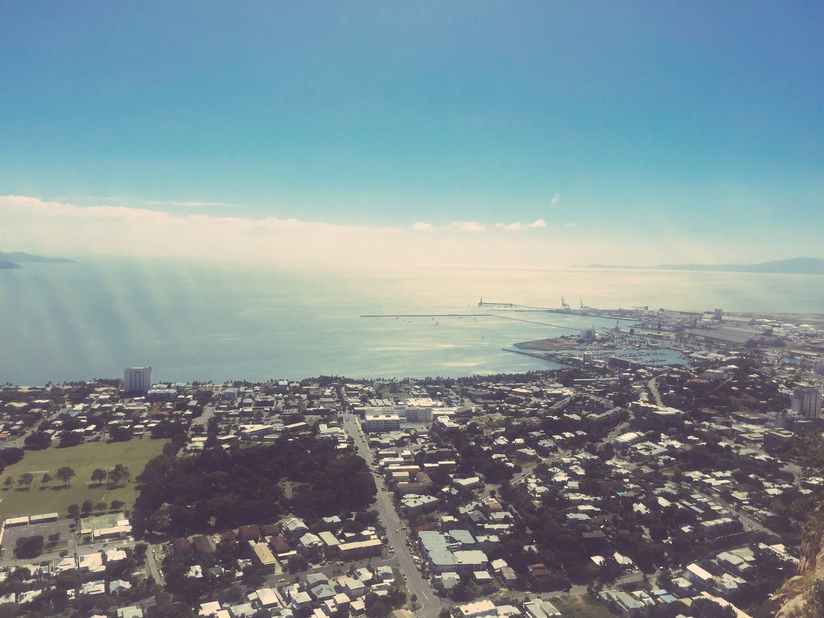 Sarah Hancox (@sarahhhancox) on Twitter photo Casual climb up Castle Hill this morning #thighburn #thisisqueensland <a href="/Townsville/">Townsville</a> <a href="/TownsvilleAus/">Townsville North Queensland</a> Casual climb up Castle Hill this morning #thighburn #thisisqueensland <a href="/Townsville/">Townsville</a> <a href="/TownsvilleAus/">Townsville North Queensland</a>