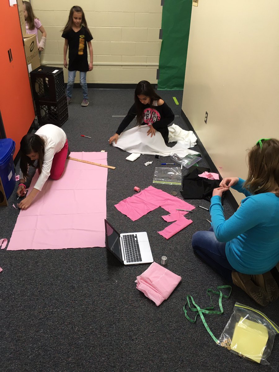 Mrs_Frim's tweet photo. Passion projects in full swing @bigwalnutbwe! #bwls2020 #weuseeveryspacewecan https://t.co/wP20bLNm5x