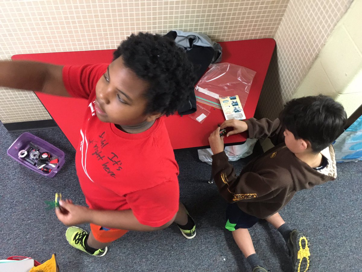 Mrs_Frim's tweet photo. Passion projects in full swing @bigwalnutbwe! #bwls2020 #weuseeveryspacewecan https://t.co/wP20bLNm5x