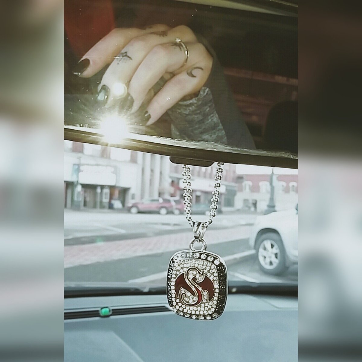 CyndiSlim's tweet photo. @StrangeMusicInc @TechN9ne @StrangeMusicCEO https://t.co/My87qOWNcT