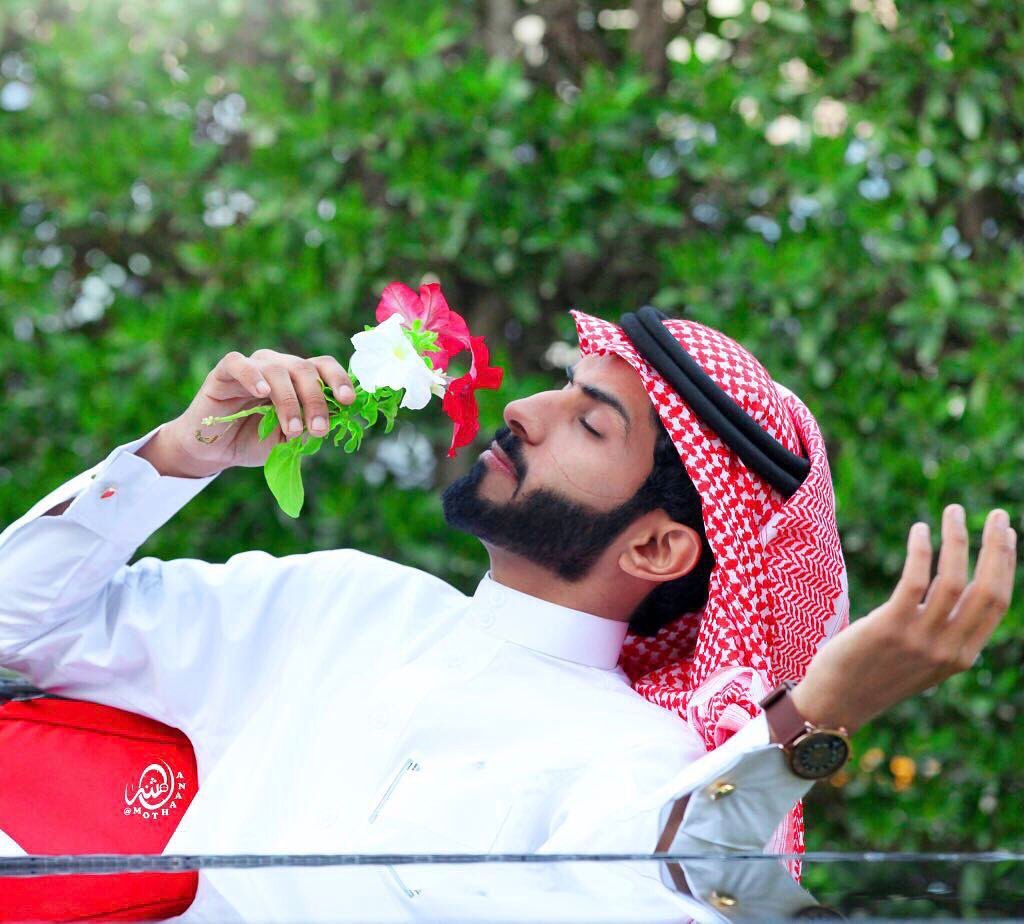 RQ_40 tweet picture