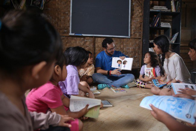 Kenapa Harus Membaca Buku? bit.ly/2npnMpu