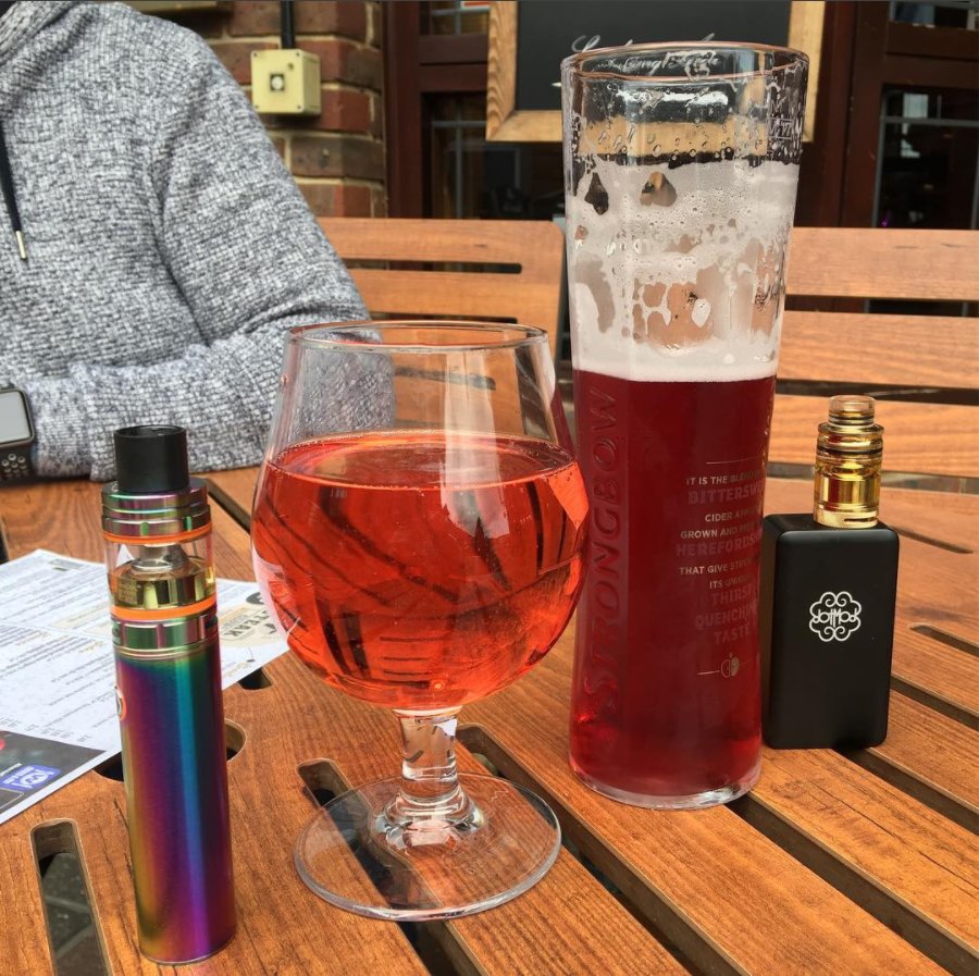 volcanoecigs's tweet photo. Always ready for those Friday date nights.
Shop the SMOK Stick V8 >> https://t.co/EEOsQjwnm5
#vape #volcanoecigs #vapeon
📷 @himandher_vapes https://t.co/D6qQkKx7ch