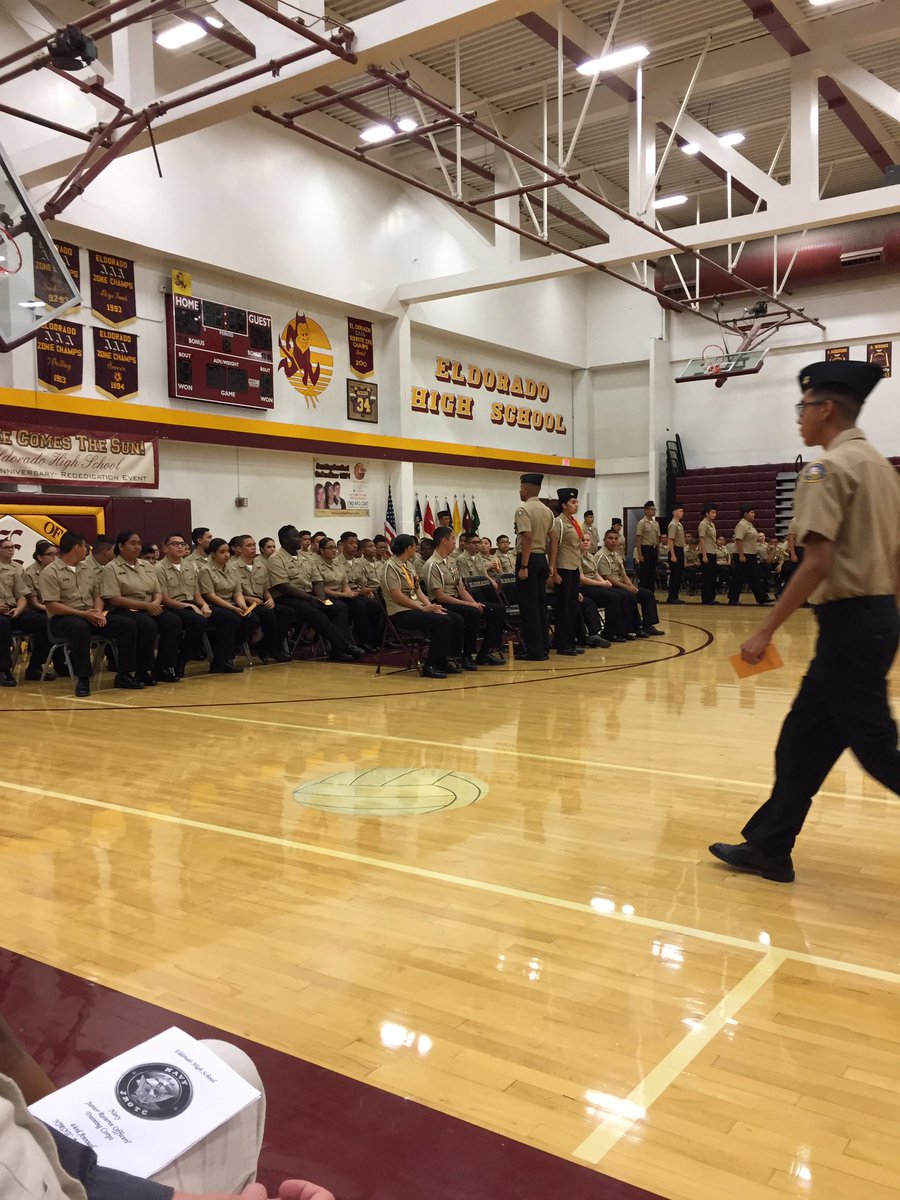 EldoradoMagnet's tweet photo. @WillyKSU @eldorado_hs Sundevil NJROTC magnet students receive coveted service awards. https://t.co/CLgKsO2Jsl
