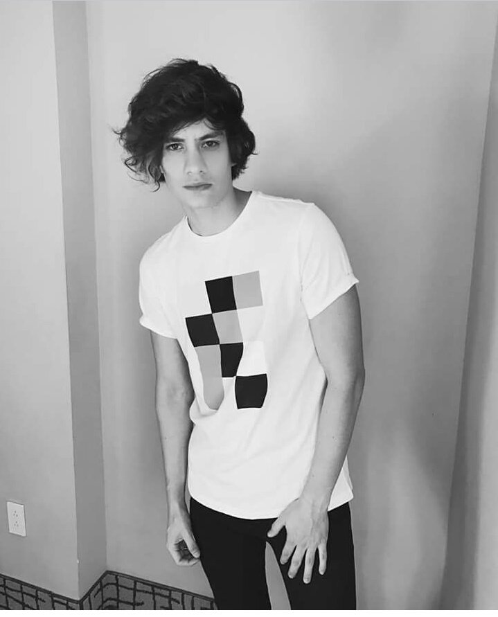 TuCoderFavorita's tweet image. Pero sigues siendo tu, Mi debilidad.💕