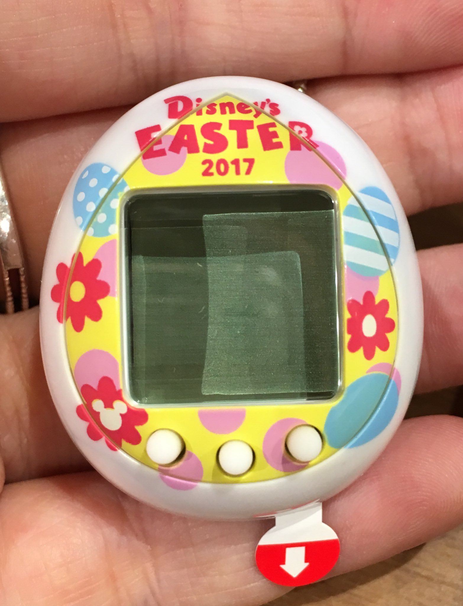 ট ইট র Wan ディズニーイースターのたまごっちもどきたる ポケットうさたま を代行してくれた友人から受け取ってきた ヾ ﾉ たまごっちやったことないけど育てられるかどうかww T Co Qeyisacvls ট ইট র