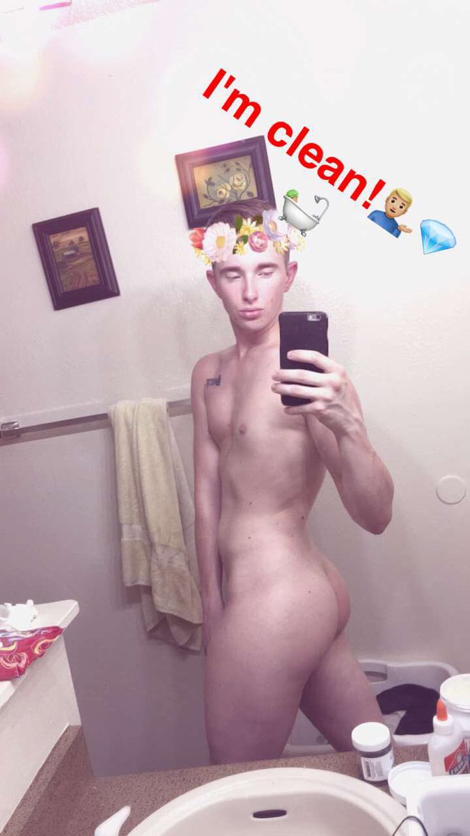 Ian_Moone_15's tweet photo. I am feeling my oats๐๐ #manpic #teasepic #rupaulsdragrace #andijai4season10 #fatass #phatass https://t.co/zTHWO6g1ez