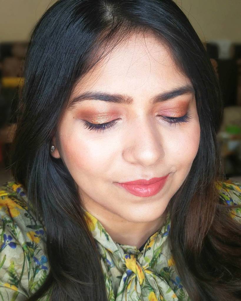 bhumika_t's tweet photo. #MakeupDeets from yesterday
Wearing
@makeupforeverofficial Ultra HD Foundation
@maybelline Instant Age Rewind Conc… https://t.co/MZcdCdDrU2 https://t.co/nPJCZYiyF9