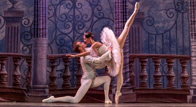 El Ballet Nacional Ruso estará en el Teatro Nuevo Apolo de Madrid interpretando "El Lago de los Cisnes" bit.ly/2nNHr1Y