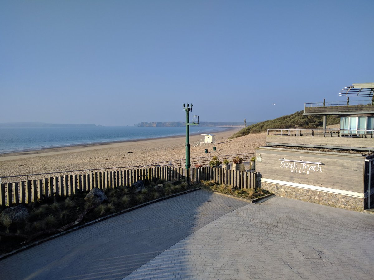 ButlerWallHomes's tweet photo. It's a beautiful day in Tenby, come view our Water's Edge marketing suite, open 10-12, to take a look at your dream beach side apartment! https://t.co/7vIjTltuXk