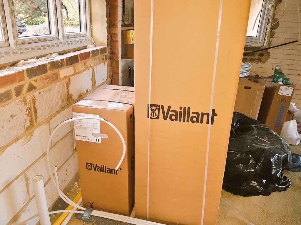 DrBoilers's tweet photo. #Johann is looking forward to this @VaillantUK #GreenIQ #LPG #FourPipe with #UniStor https://t.co/TgdCVCRME7