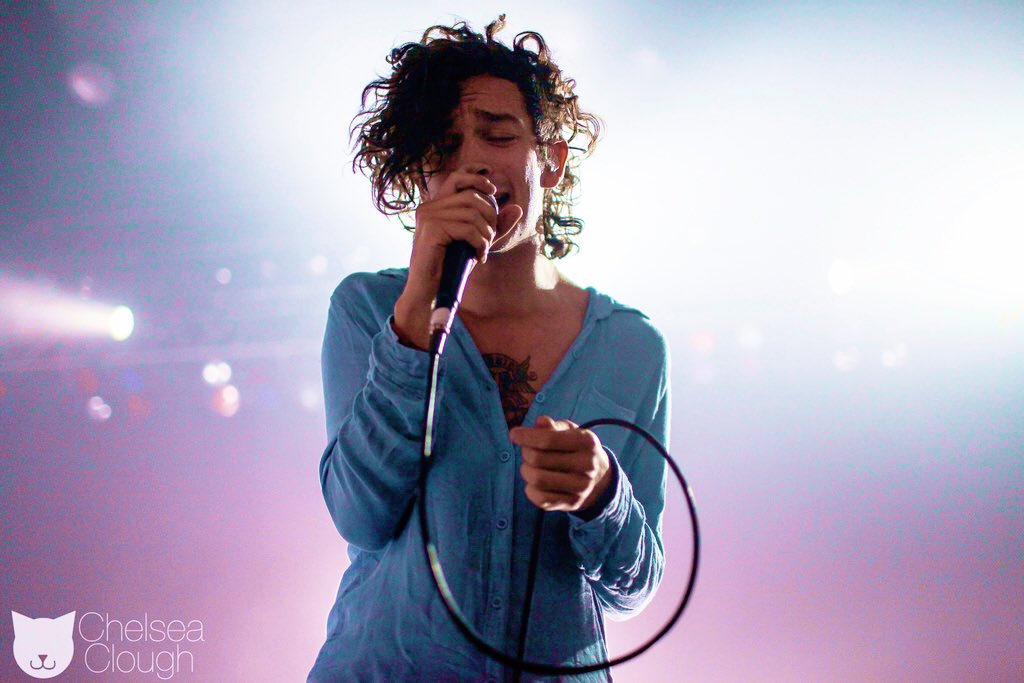 Goodnight i love darren and happy birthday to my love, matthew healy 