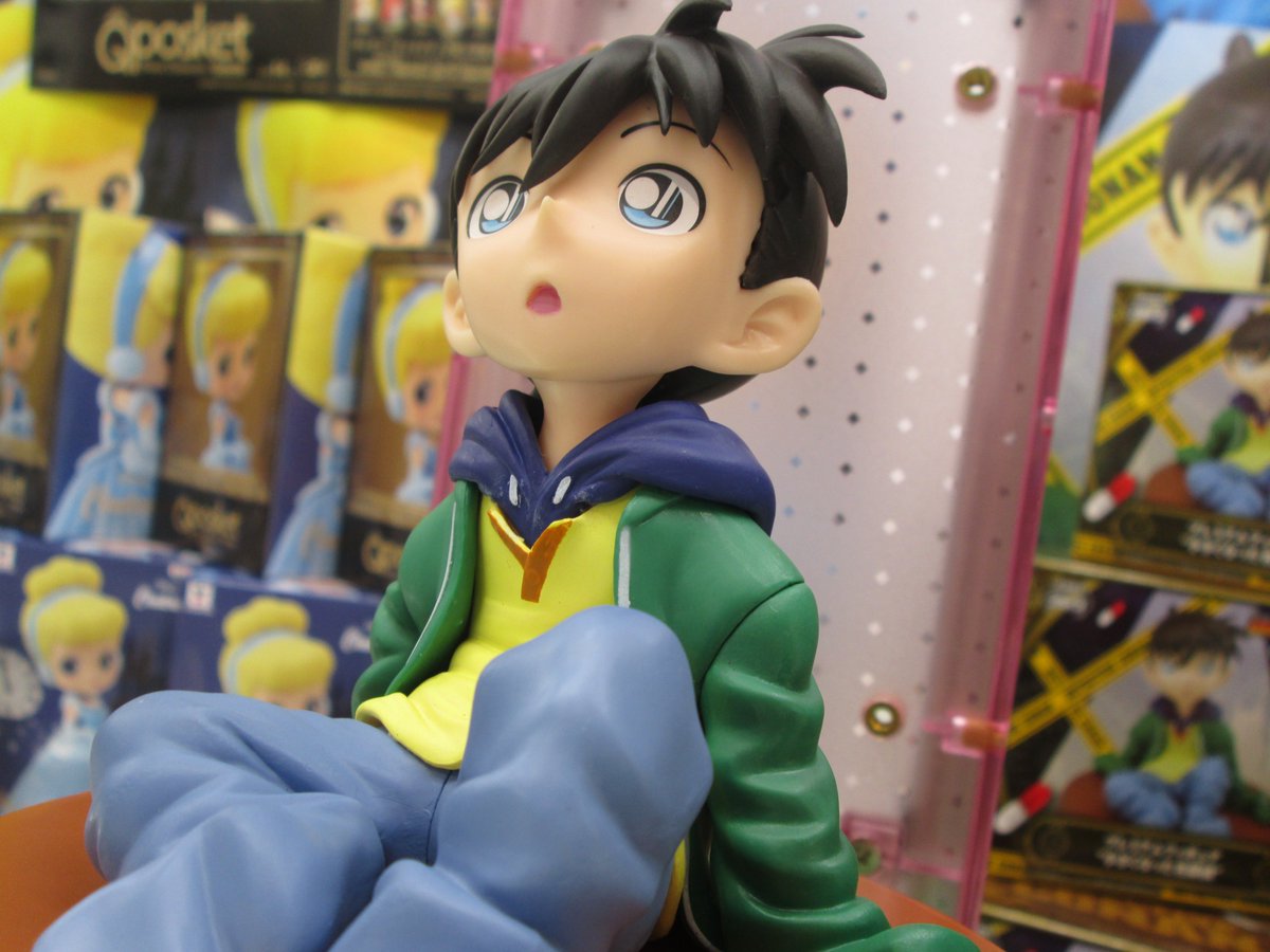 セガ神戸umieモザイク A Twitter 投入情報 名探偵コナン プレミアムフィギュア 小さくなった名探偵 入荷しました ぶかぶかの服にこのあっけにとられた表情 漫画 アニメのあのシーンを忠実に再現 レンガ風の土台もとっても素敵です 名探偵コナン