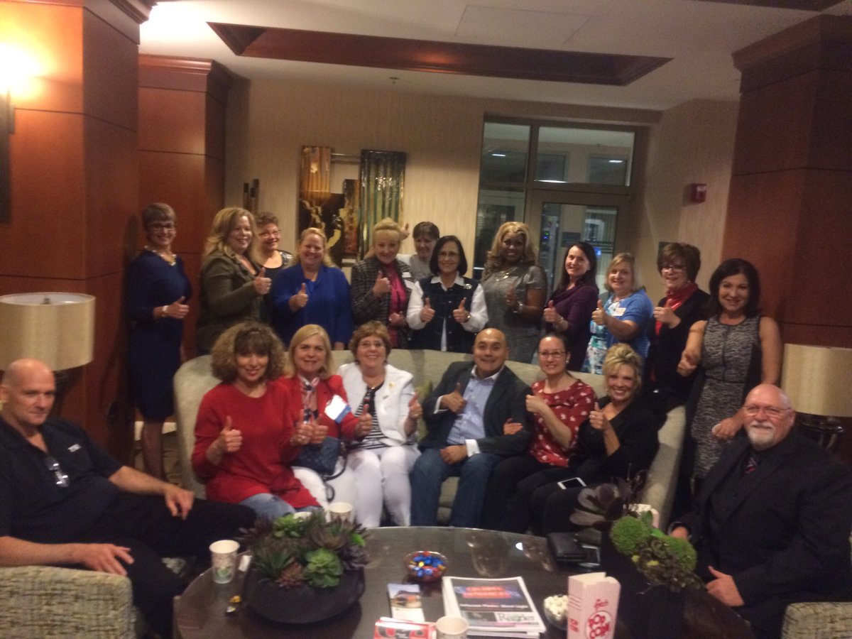 IL GOP Women tweet media