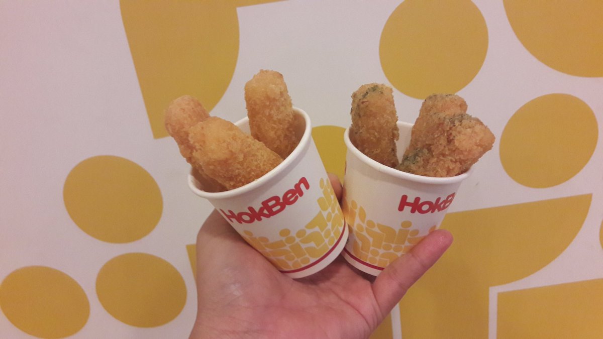 resi_san's tweet photo. Ini dia penampakan dari sakana stick baru dari @HokBen tweeps. Ada pilihan rasa tweeps #fundessertfunsnack https://t.co/dHMuIXusus