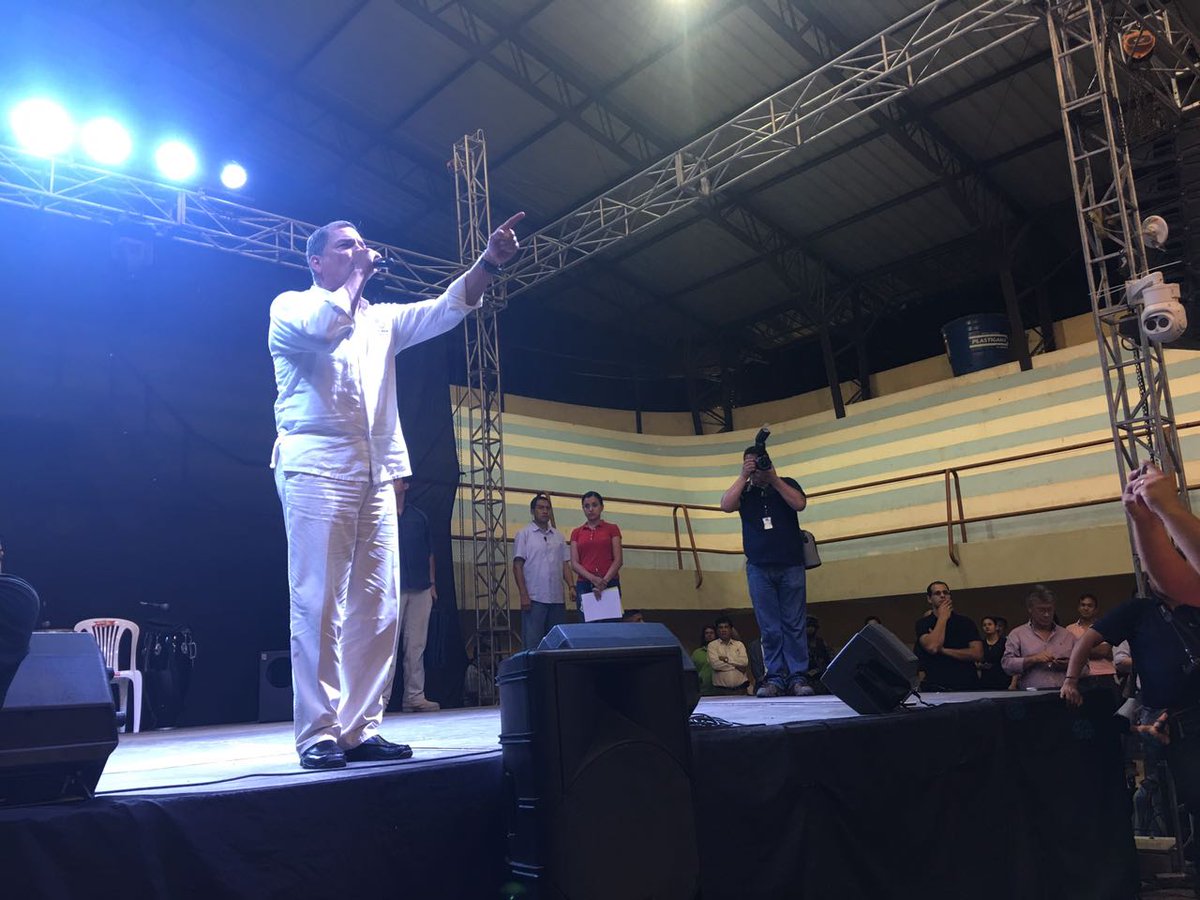 35MOVER's tweet photo. Antes, 10 años 10 presidentes, hoy 10 años 12 elecciones 1 solo Presidente, todas victorias: @MashiRafael #NocheCultural https://t.co/Pe6VJxGwlX