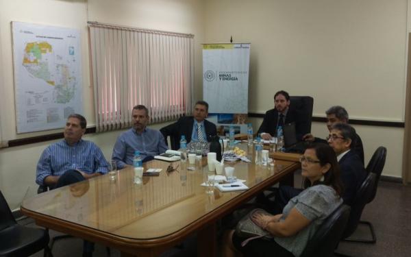 lavozdigital_py's tweet photo. #Economía - Buscan consolidar integración eléctrica entre Paraguay y Bolivia

https://t.co/QlN6mJkGgm https://t.co/CPYqH4ooCT