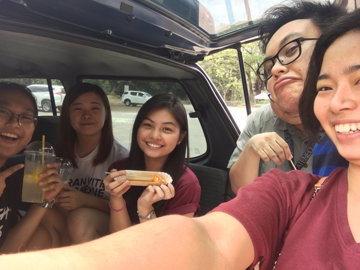 chellataizaa's tweet photo. How'd we get here???????? Haha UP adventure @ this hour!!! On a Saturday!!! #blockbonding #C2luv @FortuneCowki @carlabels @Ral5ph https://t.co/7Va4fzfrkl