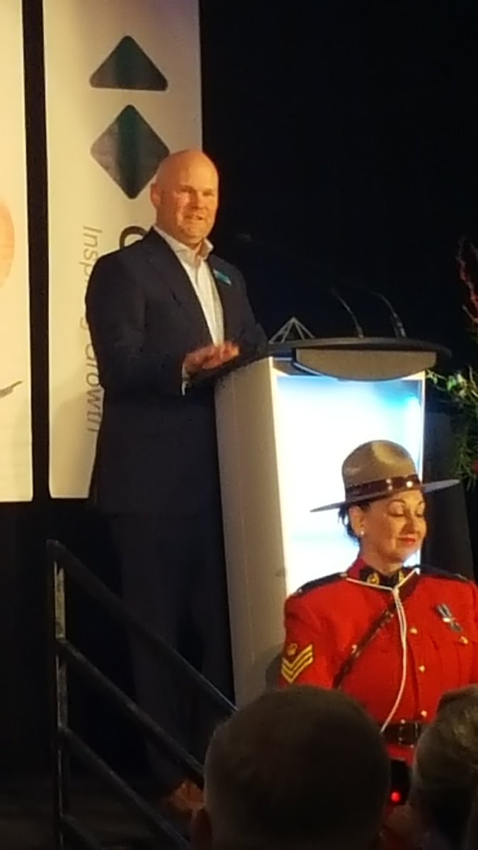 Tara_McKeown's tweet photo. Congratulations @Conexus_CU @Eric_Dillon for #Business of the year #paragonawards #coopsrule #yqr https://t.co/ZXL8bcrXKJ