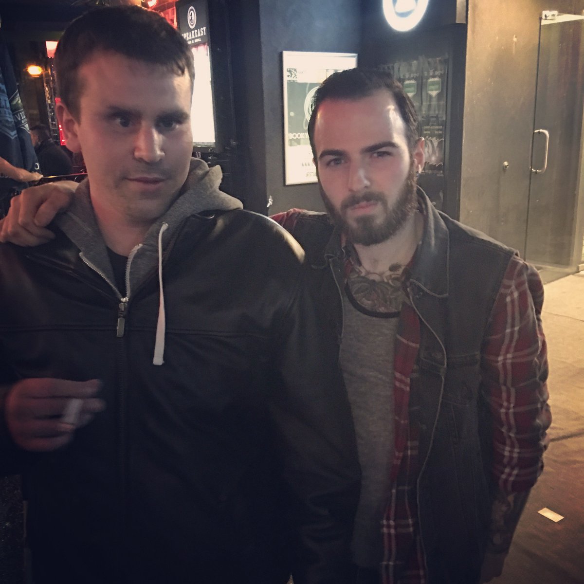 No caption needed (except this one) ✊️🍻