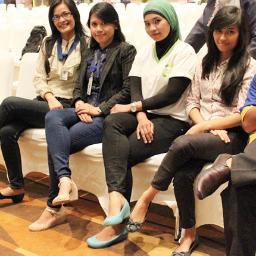 MellySimjo's tweet photo. iseng" buka twitter... Eh nemu foto ini 😳😱😎

#dulu
#partnerships 
#adminvssales https://t.co/ILpVV4Ebqr
