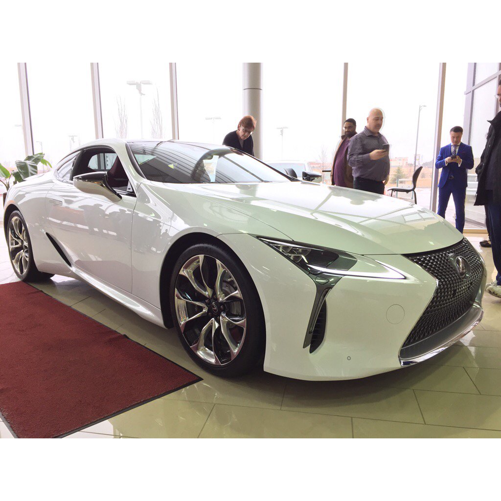 SonjaIsobe's tweet photo. Checked out the new #LC500 at @LexusSouthPoint tonight #ShePurrs #yeg @JayHatRadio @crutten #lexus https://t.co/6c6REAXa0D