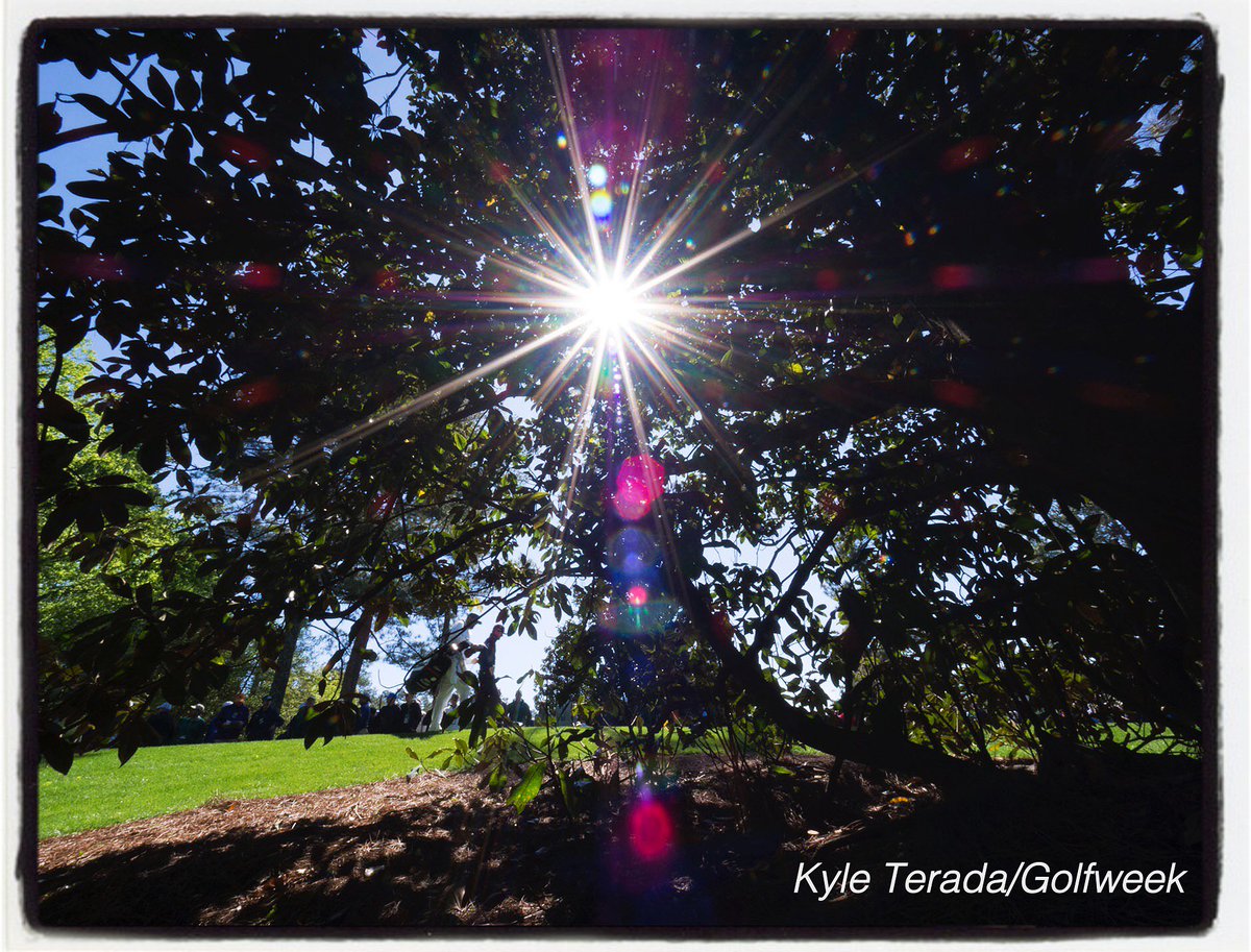 .<a href="/JimmyWalkerPGA/">Jimmy Walker</a> leaves the second tee during #themasters Second Round